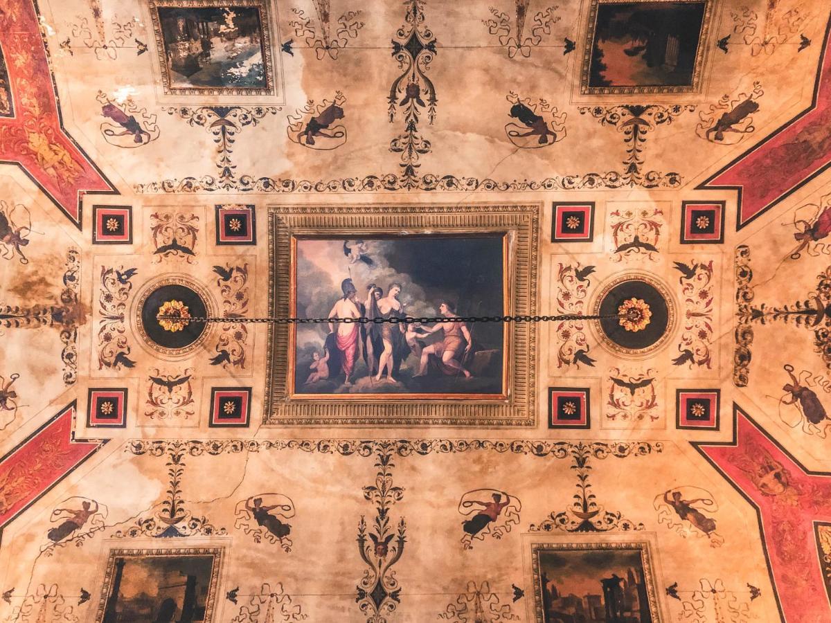 Palazzo Del Settecento Apartment ราเวนนา ภายนอก รูปภาพ